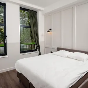 mrlewis-rotterdam.thehaguehotels.net/